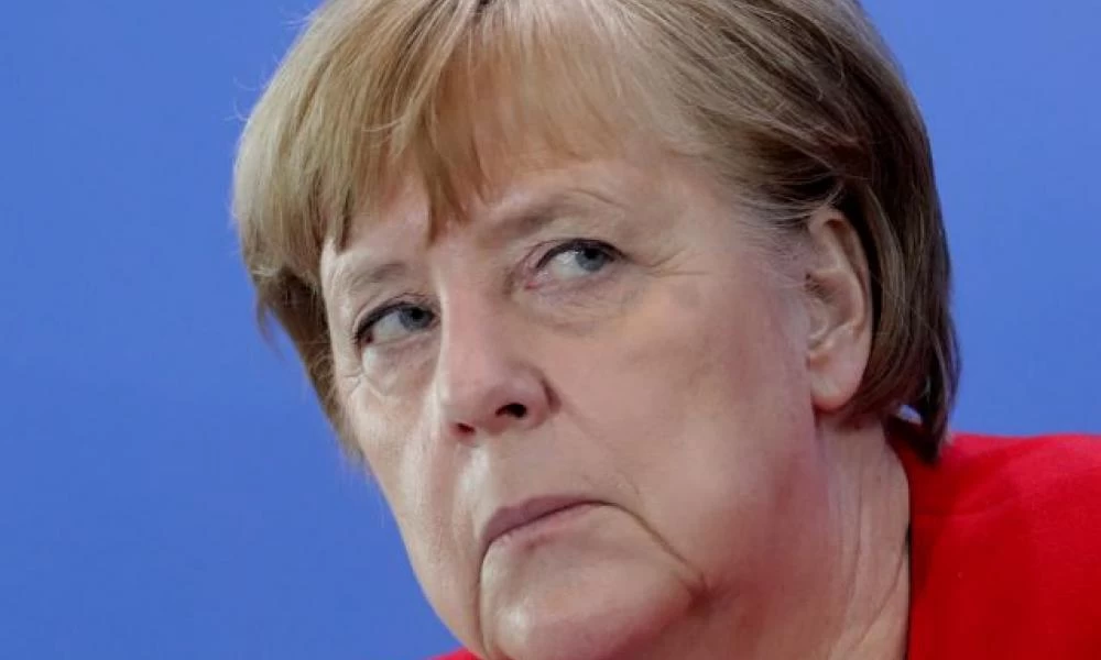 "Μύδροι" Spiegel κατά Μέρκελ για τους χειρισμούς της πανδημίας